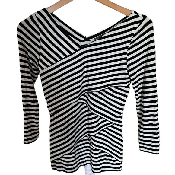 Figure Flattering Vince Camuto Striped Top, XS - Picture 1 of 3